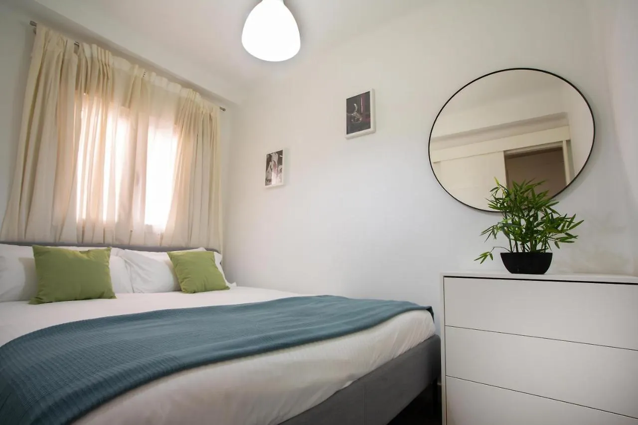 Holidays2Malaga Alta City Center Renovated 2 Bedrooms Apartment Wifi