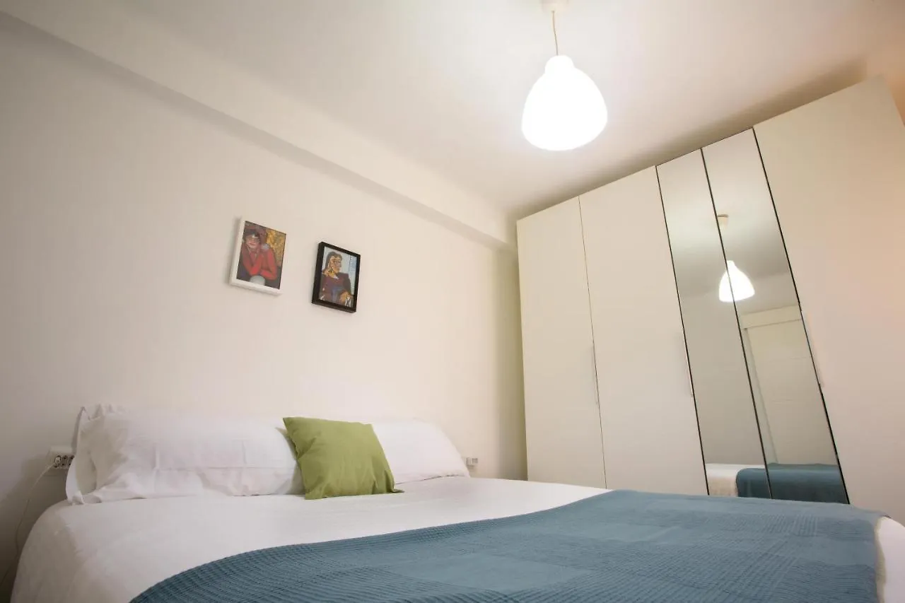 Holidays2Malaga Alta City Center Renovated 2 Bedrooms Apartment Wifi