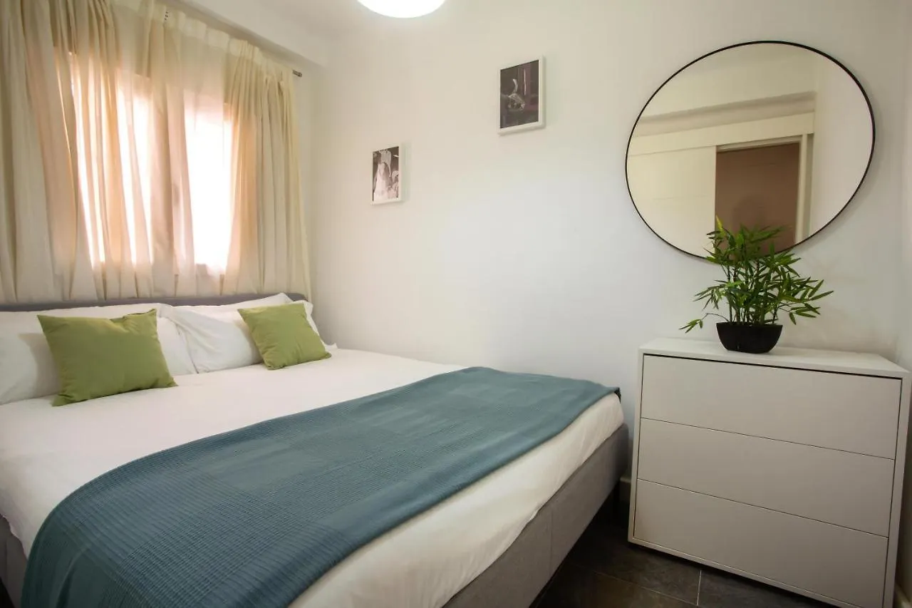 Holidays2Malaga Alta City Center Renovated 2 Bedrooms Apartment Wifi