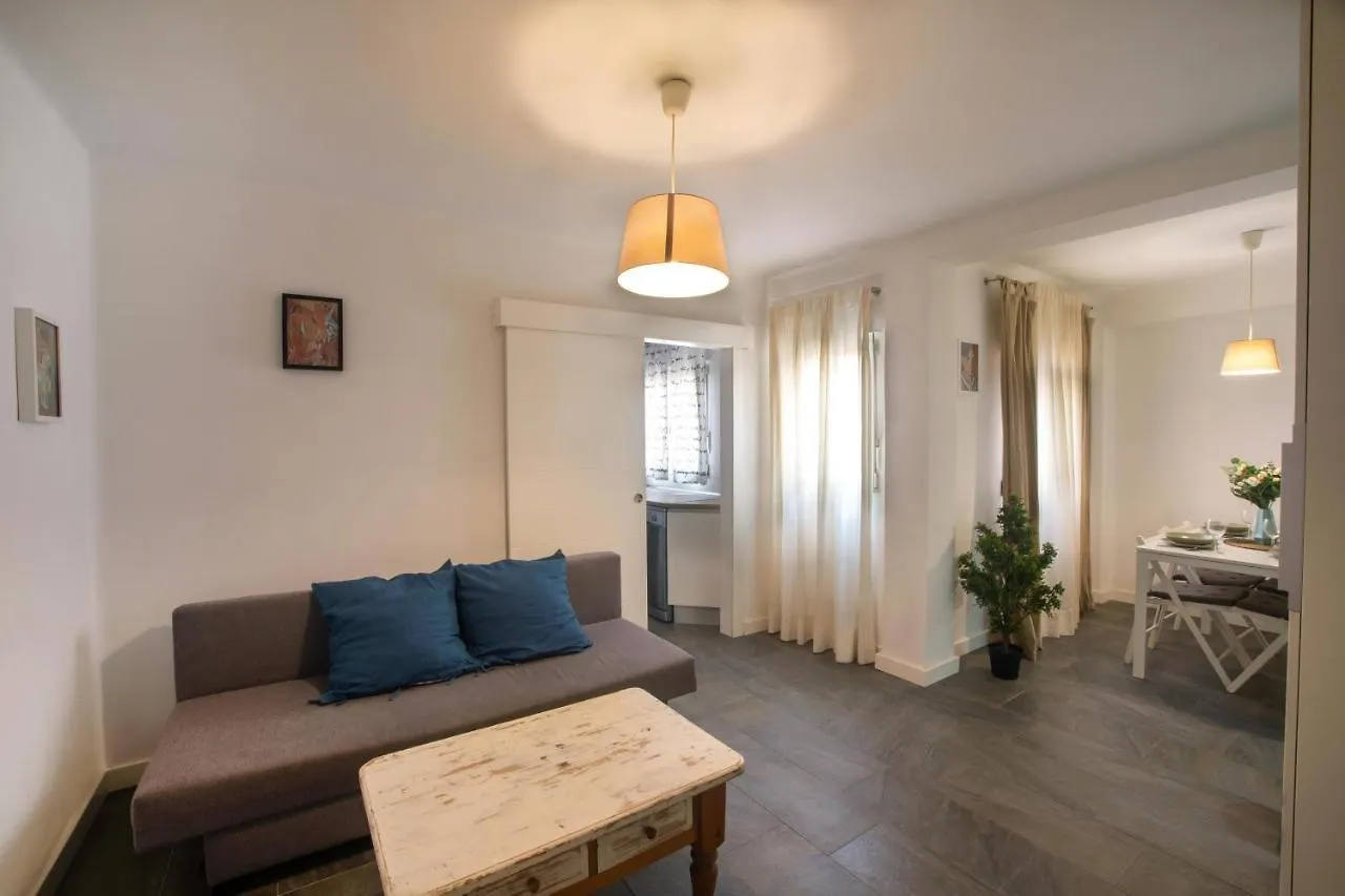 Holidays2Malaga Alta City Center Renovated 2 Bedrooms Apartment Wifi
